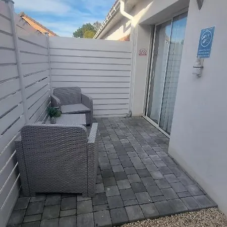 Bed & Breakfast Avec Jacuzzi , Terrasse Amenagee Et Wifi A