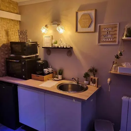 Romantique Avec Jacuzzi Privatif Escapade à Deux 4* Westrehem