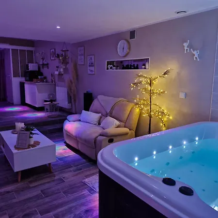 D'hôtes Au Plaisir Des Bulles Avec Jacuzzi Privatif Couette-café